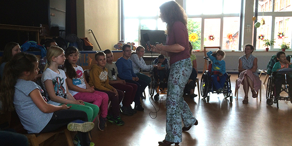 Magdalene Melchers von Deutschlandradio Kultur besucht unseren Schulchor