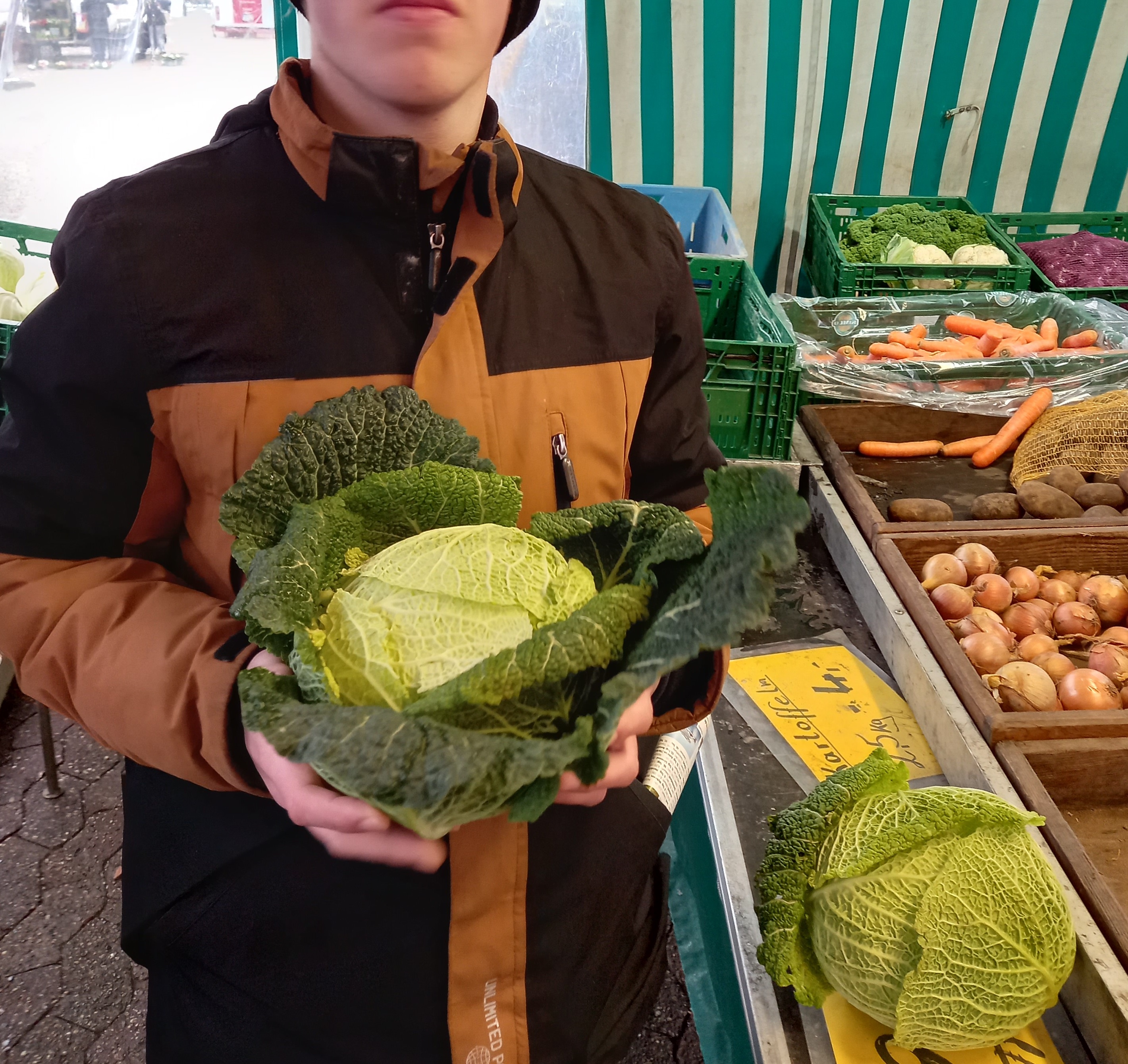 Projekt Projekt „Kochen mit regionalen und saisonalen Zutaten“ der Schule am Meer