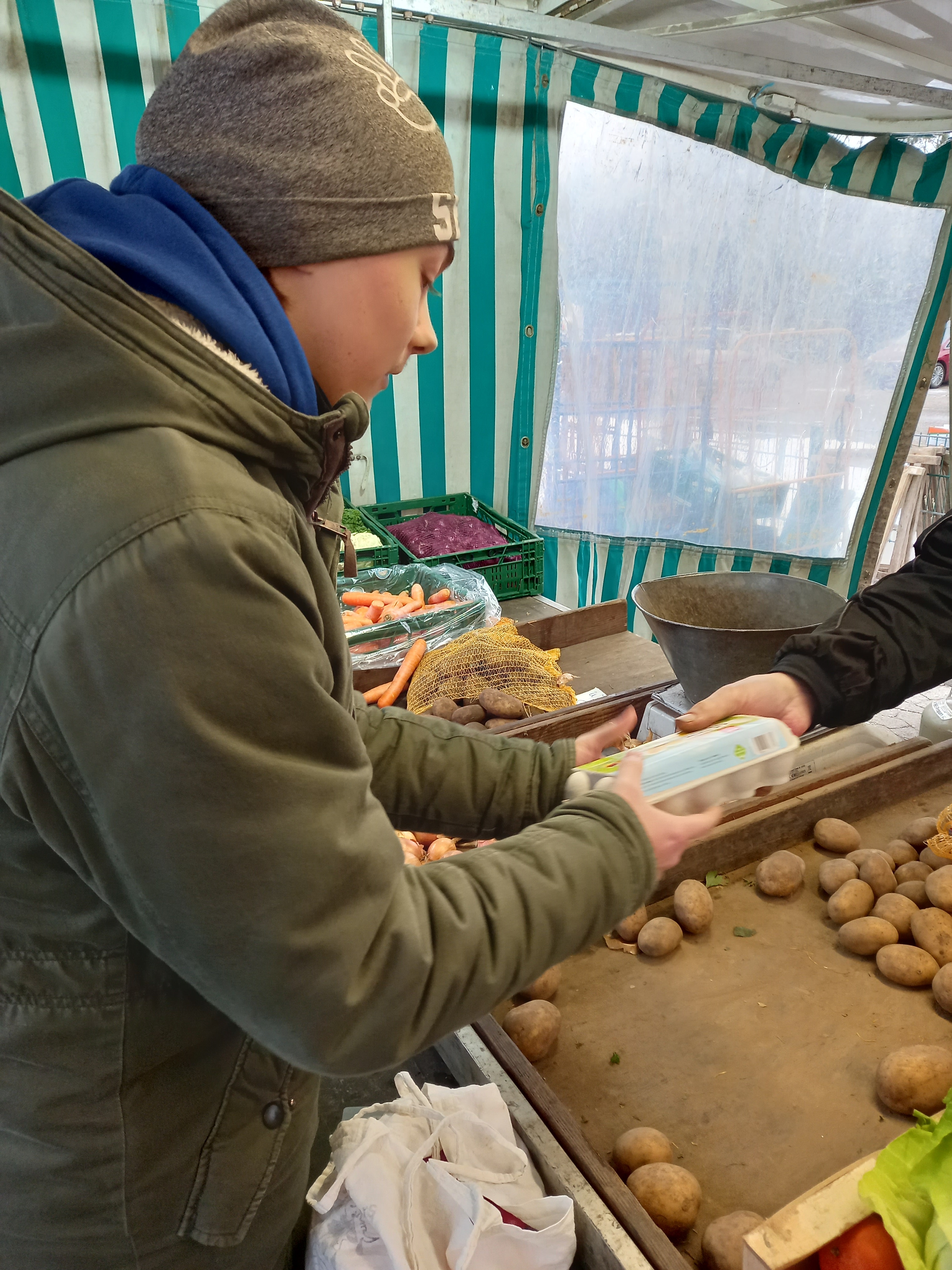 Projekt Projekt „Kochen mit regionalen und saisonalen Zutaten“ der Schule am Meer